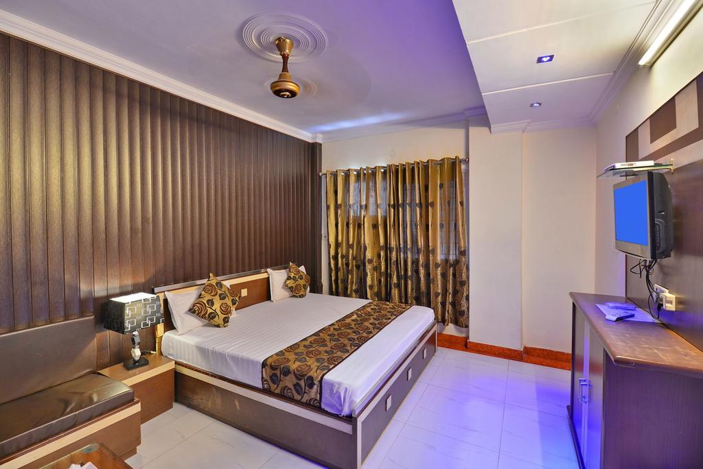 Hotel New Mg Residency Amritsar Exteriör bild