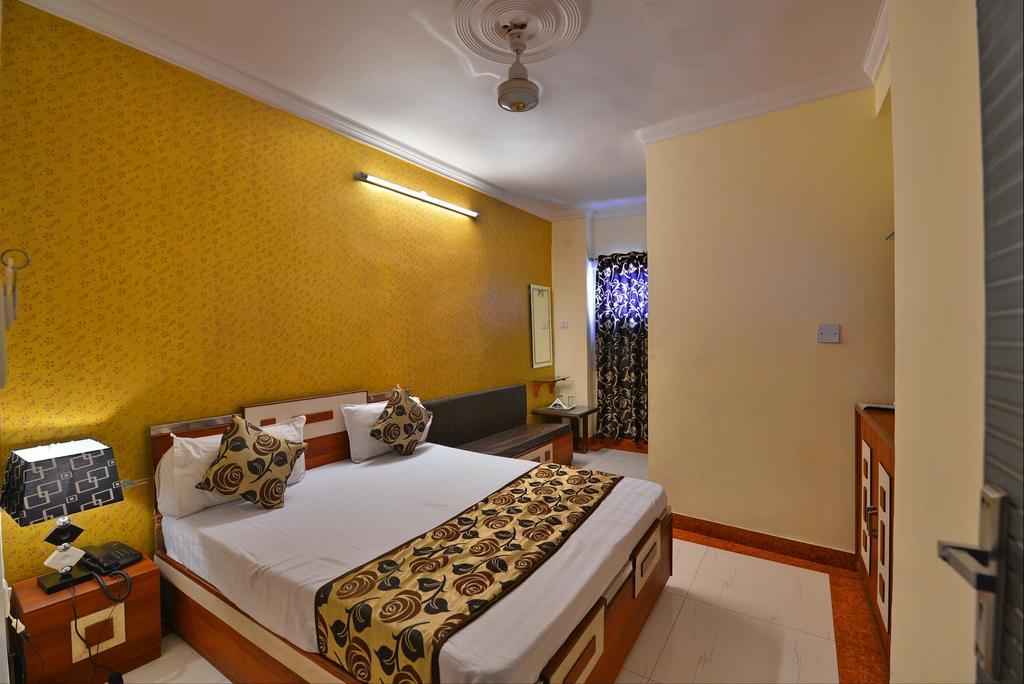 Hotel New Mg Residency Amritsar Exteriör bild
